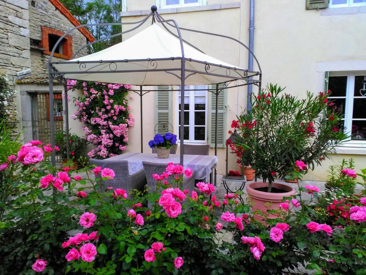 Апартаменти Ancien Domain "Le Petit Bonheur" Tailly Екстер'єр фото